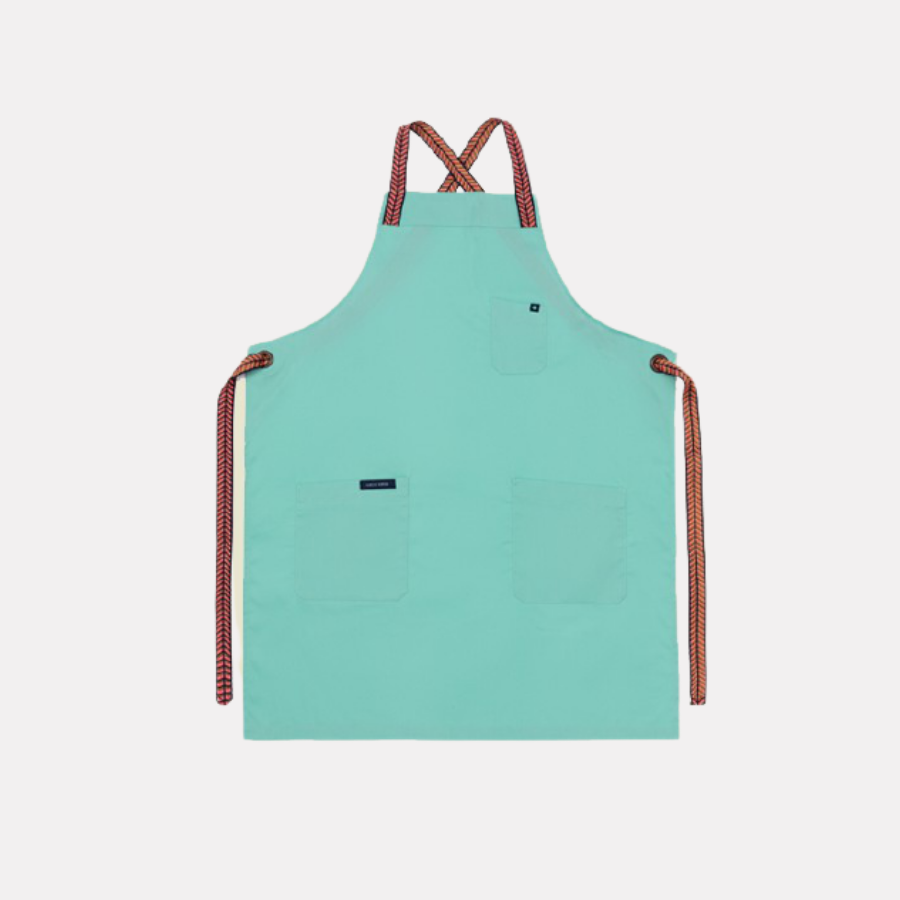 Lucio Verso Mint Cross-Back Apron/ ​مئزر  أخضر نعناعي بظهر متقاطع من لوتشو ڤيرسو / 